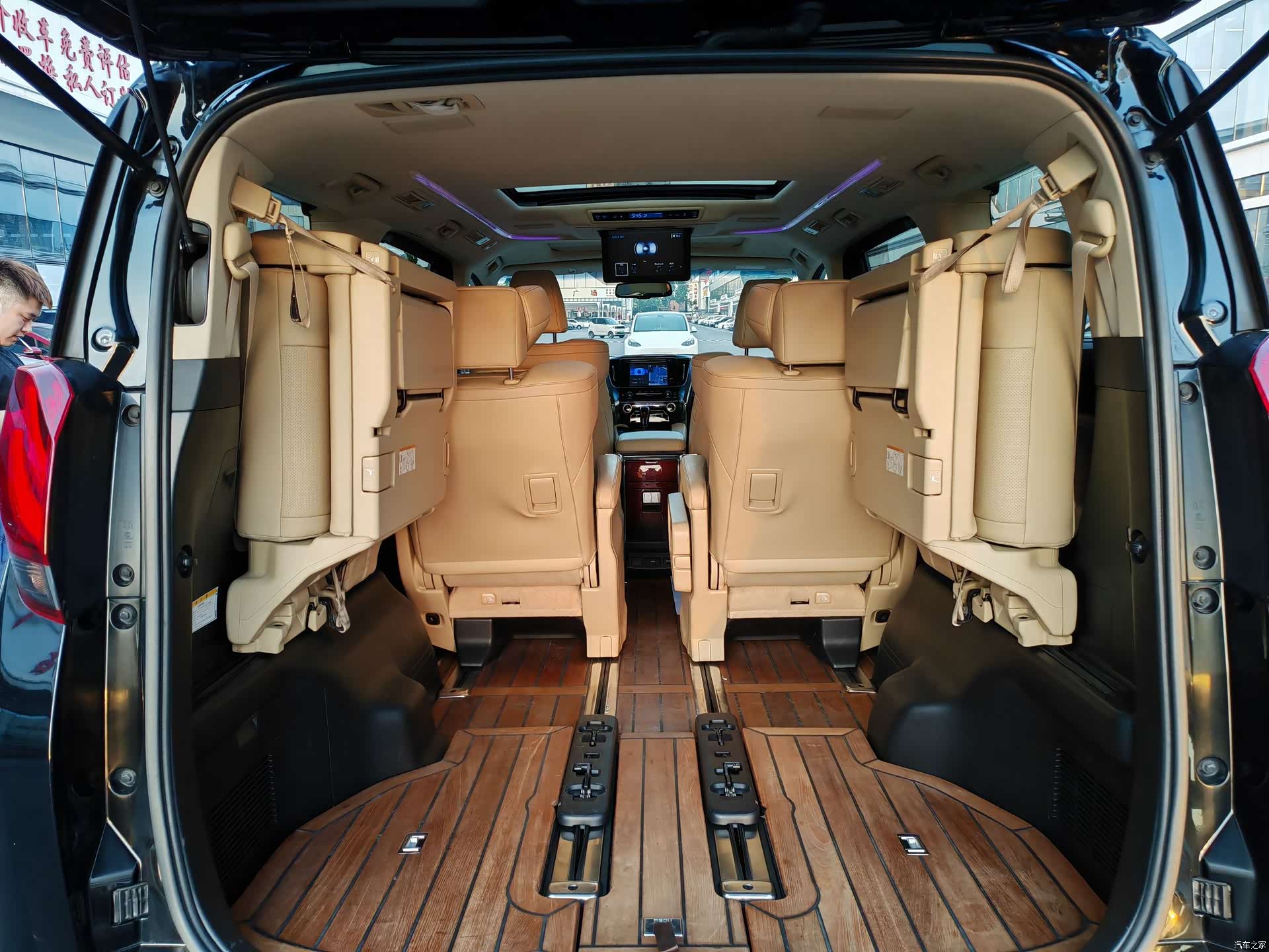 Toyota Alphard, 2017 7