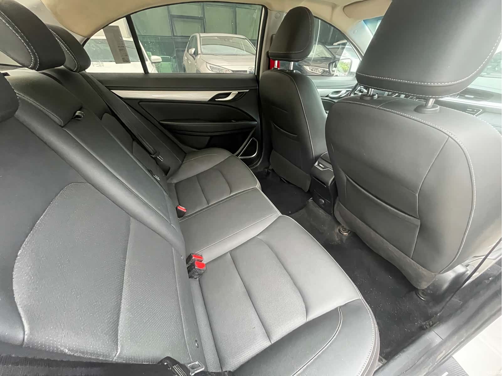 Geely Emgrand, 2020 8