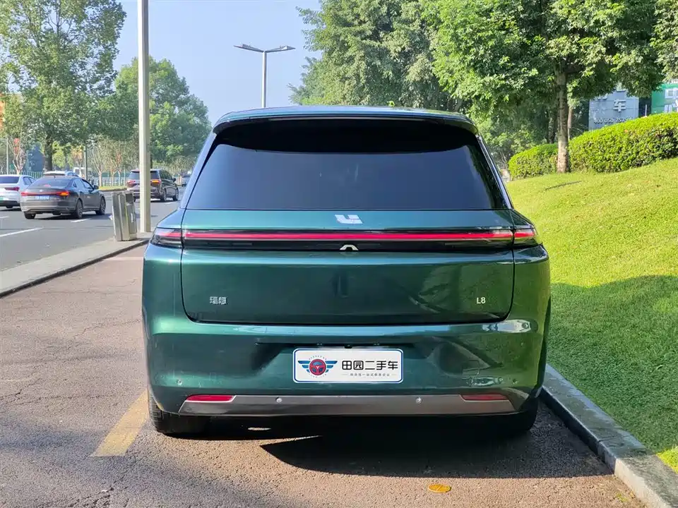 Li Auto Ideal L8