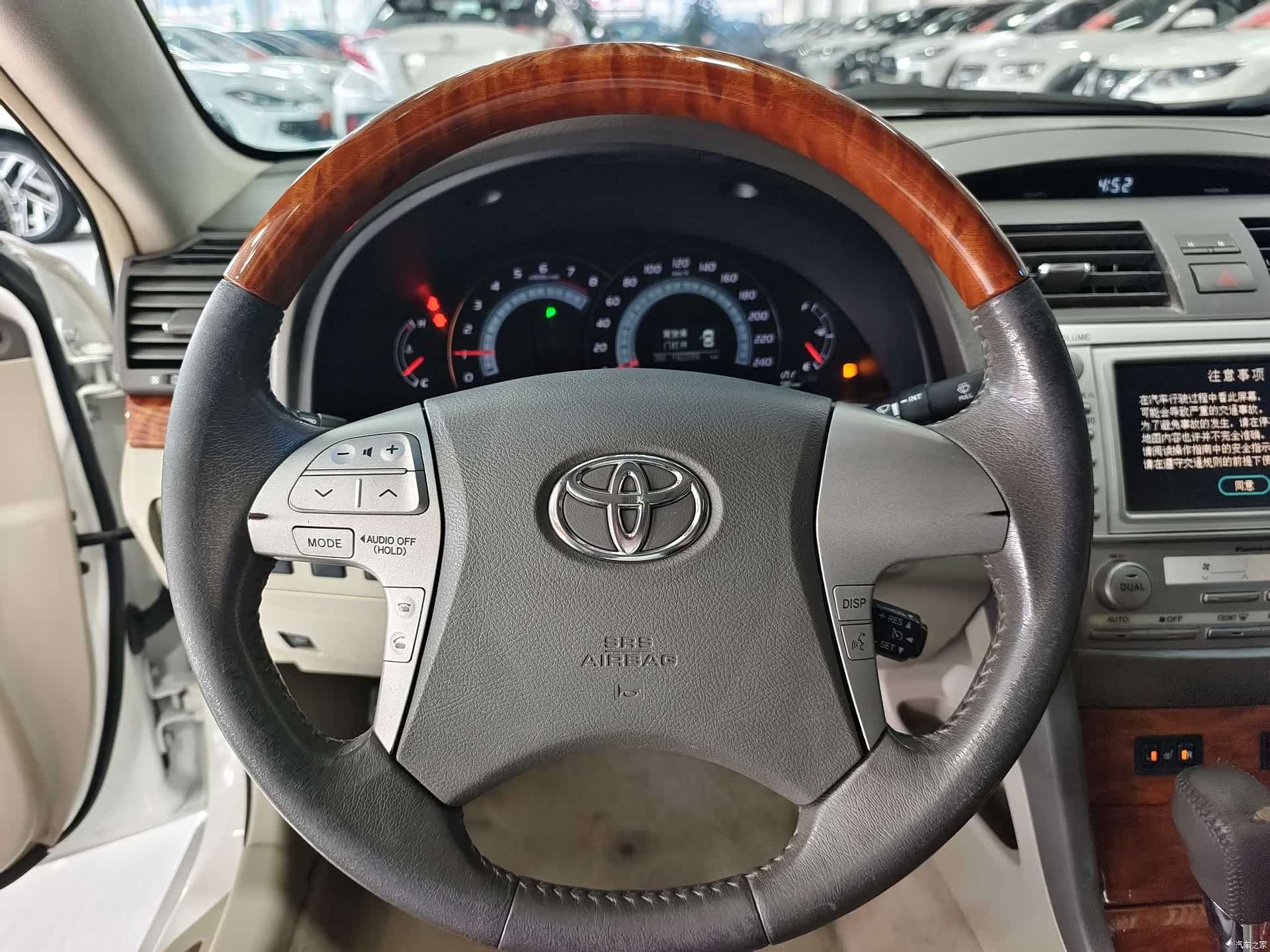 Toyota Camry, 2009 11