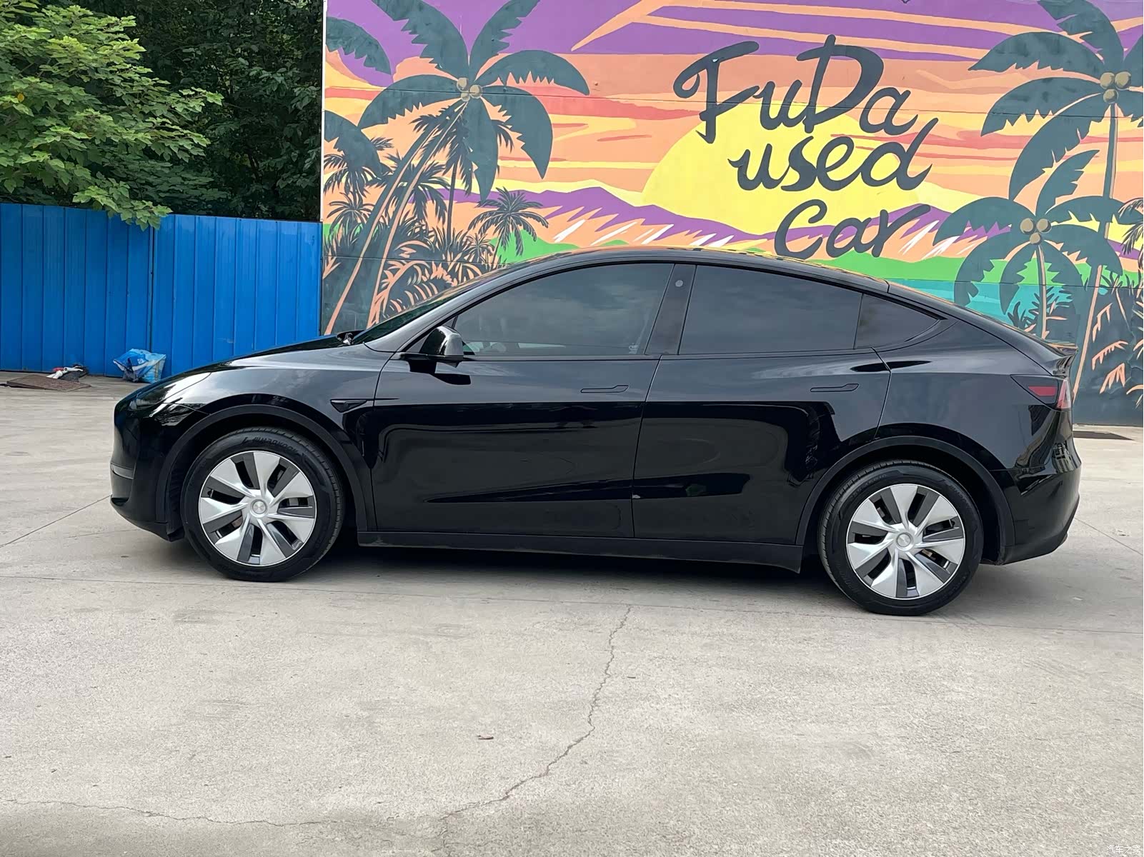 Tesla Model Y, 2022 3