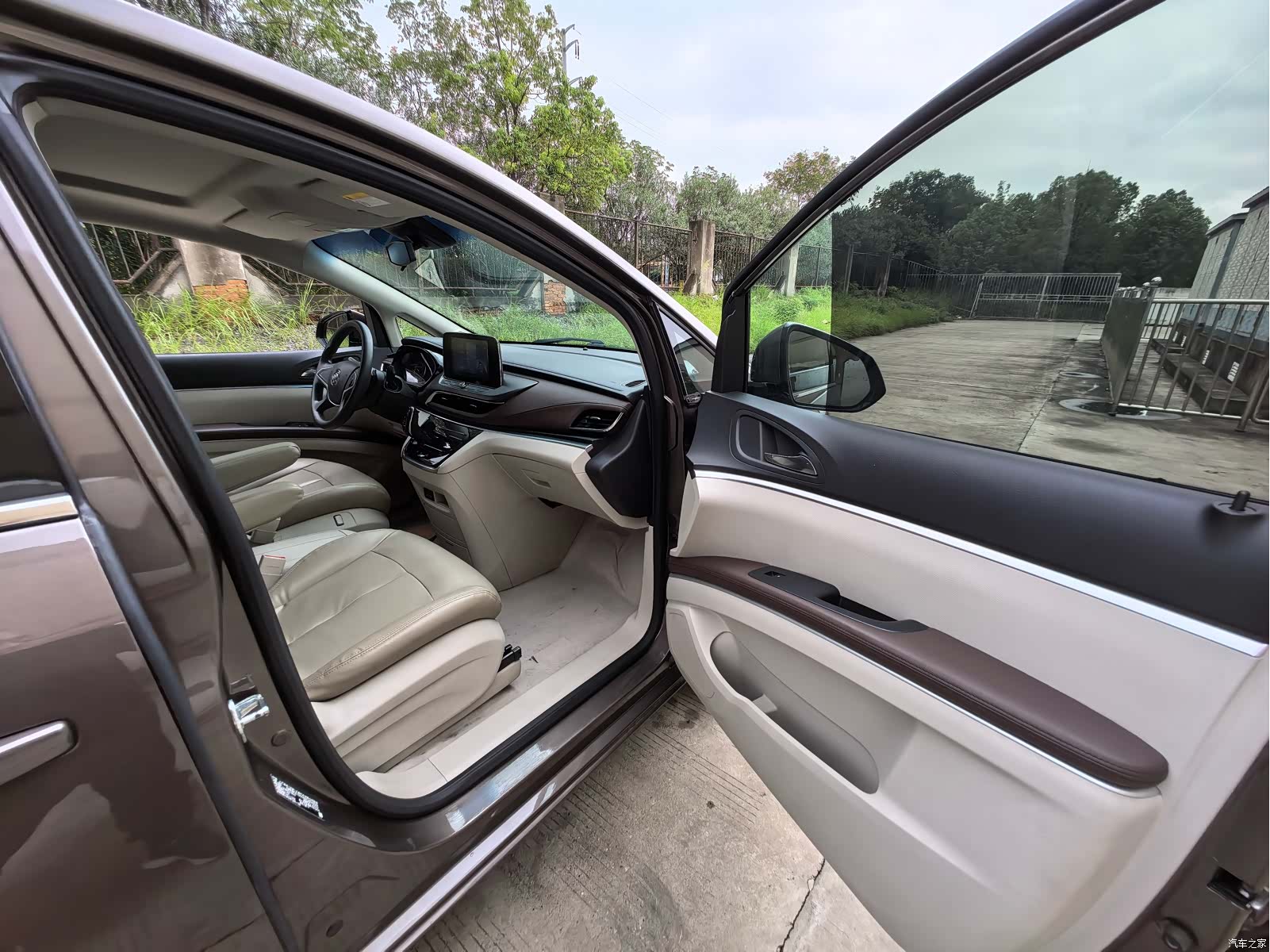 Buick GL8, 2022 24