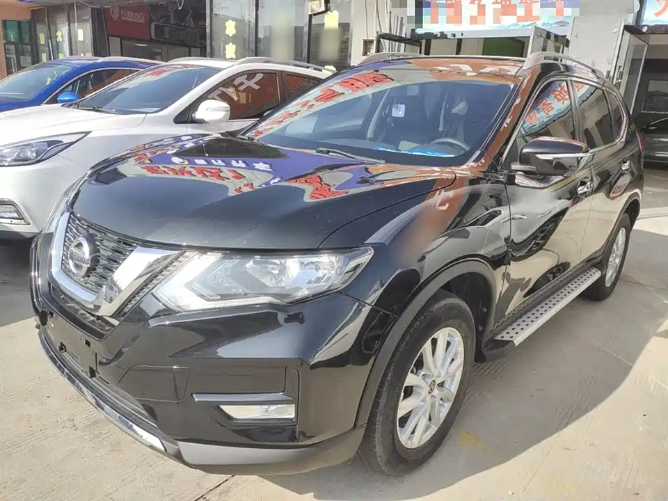 Nissan Qijun