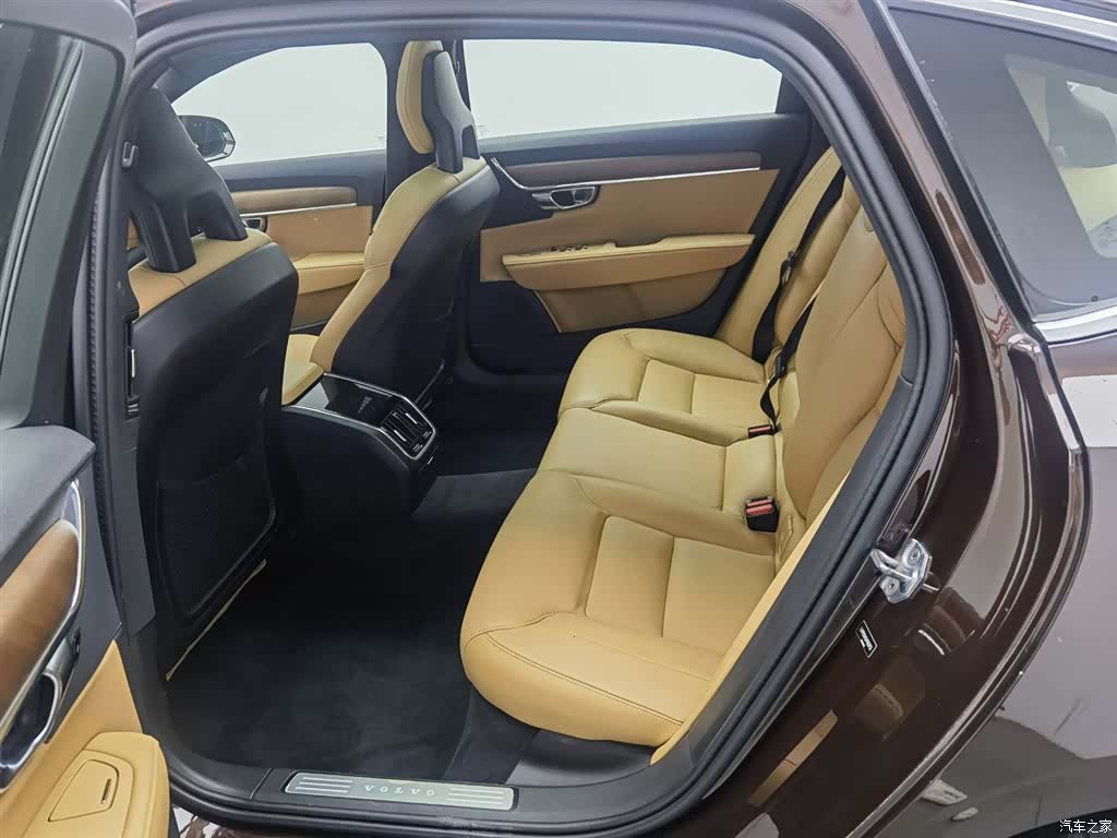 Volvo S90, 2019 15