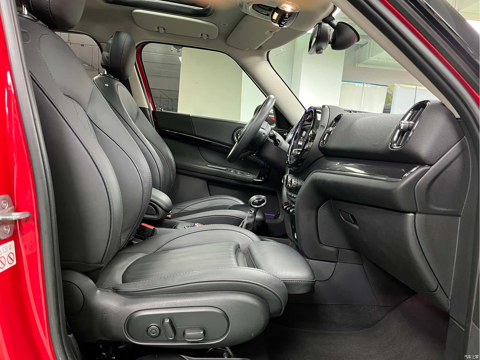 Mini Countryman, 2019 19