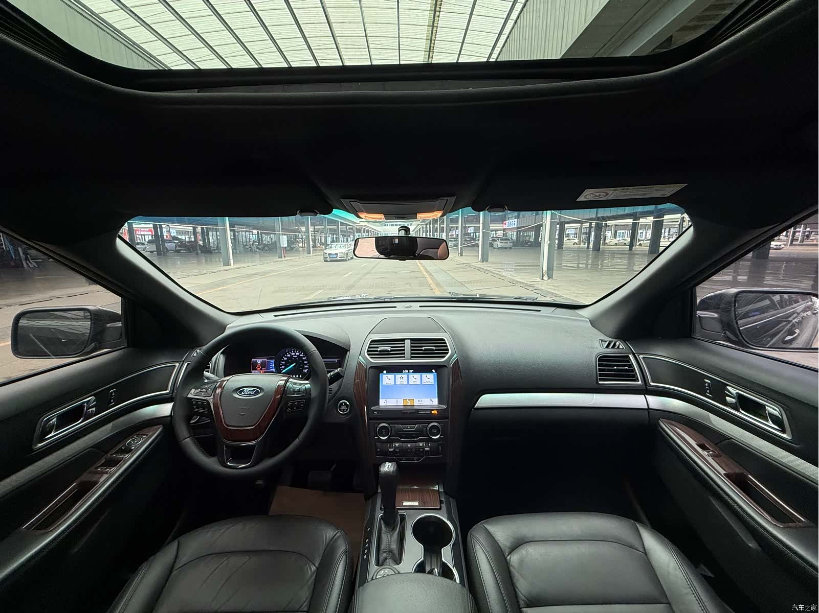 Ford Explorer, 2017 15