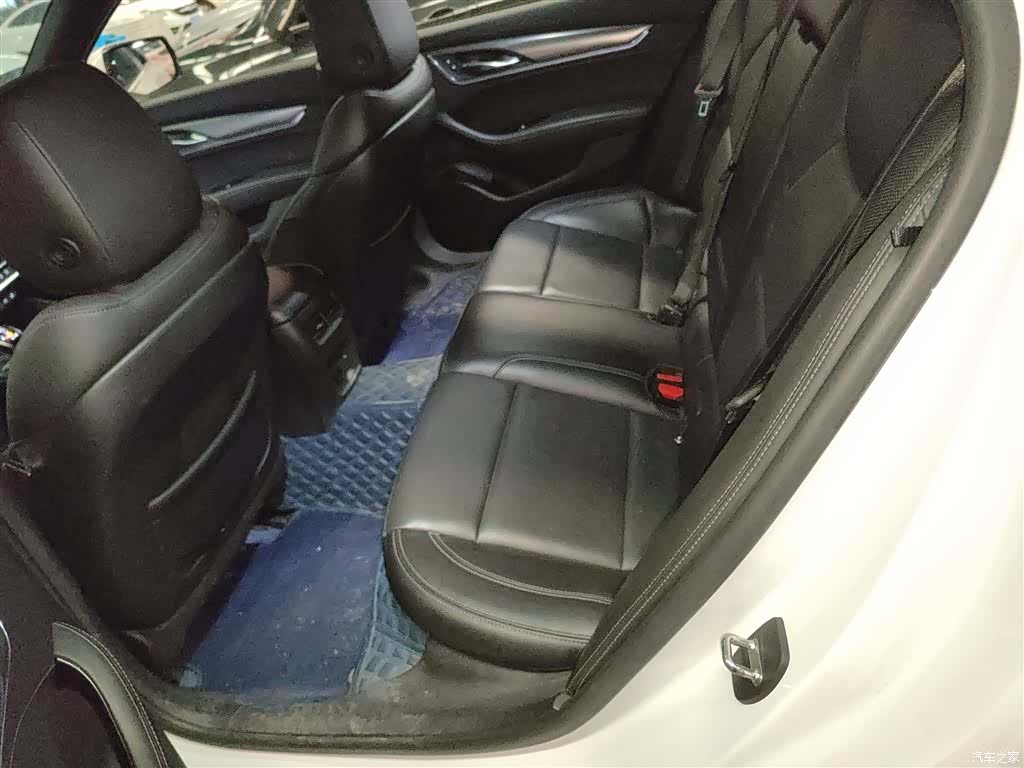 Cadillac CT5, 2022 17