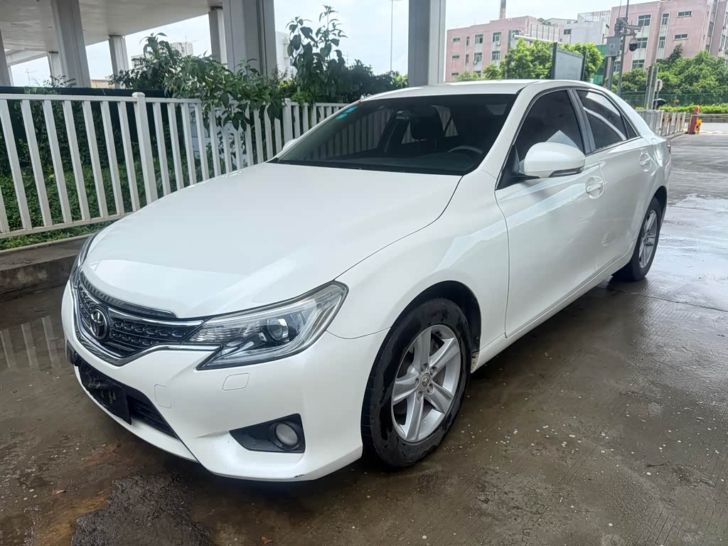 Toyota Reiz