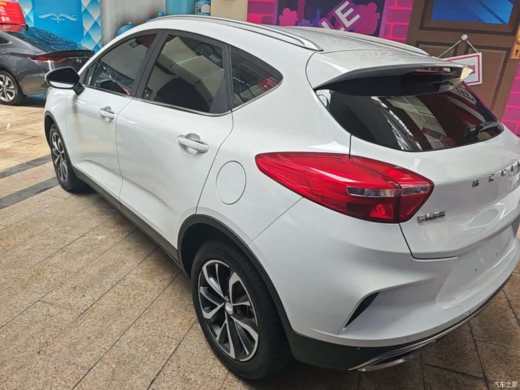 Geely Emgrand, 2020 все фото