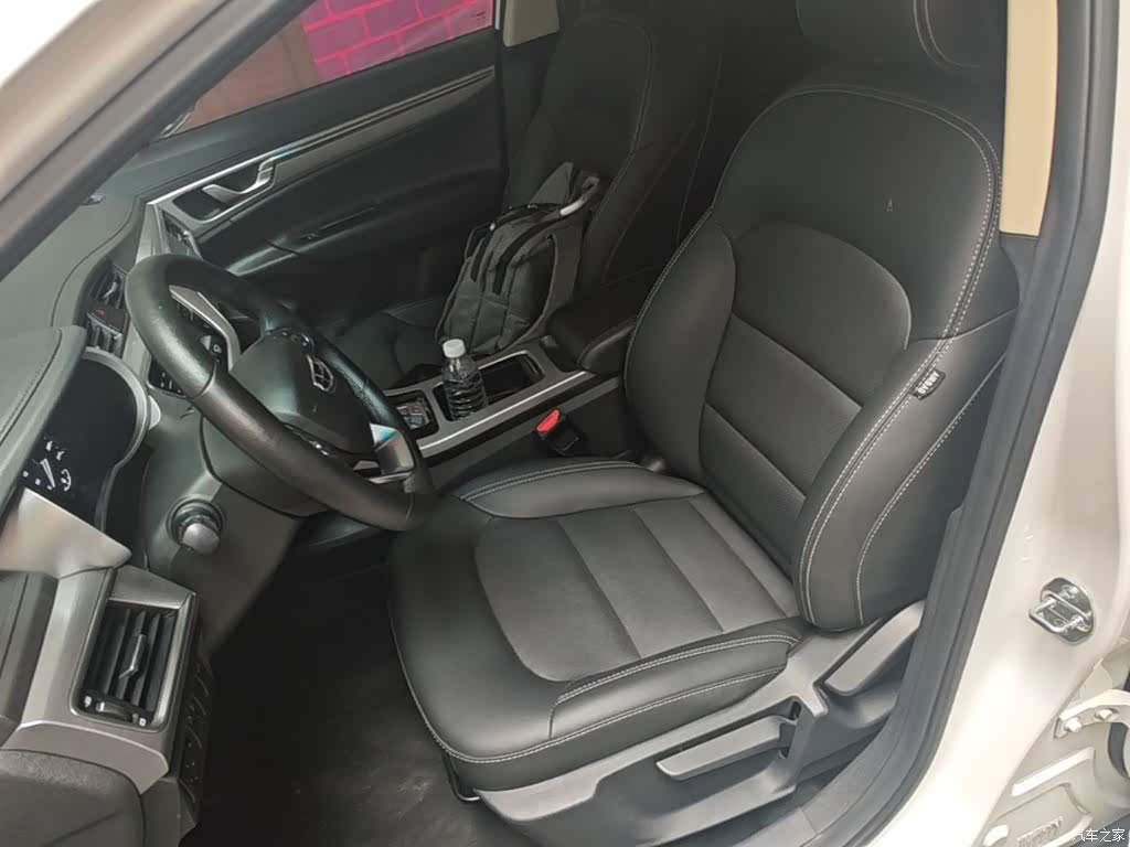 Geely Emgrand, 2020 15