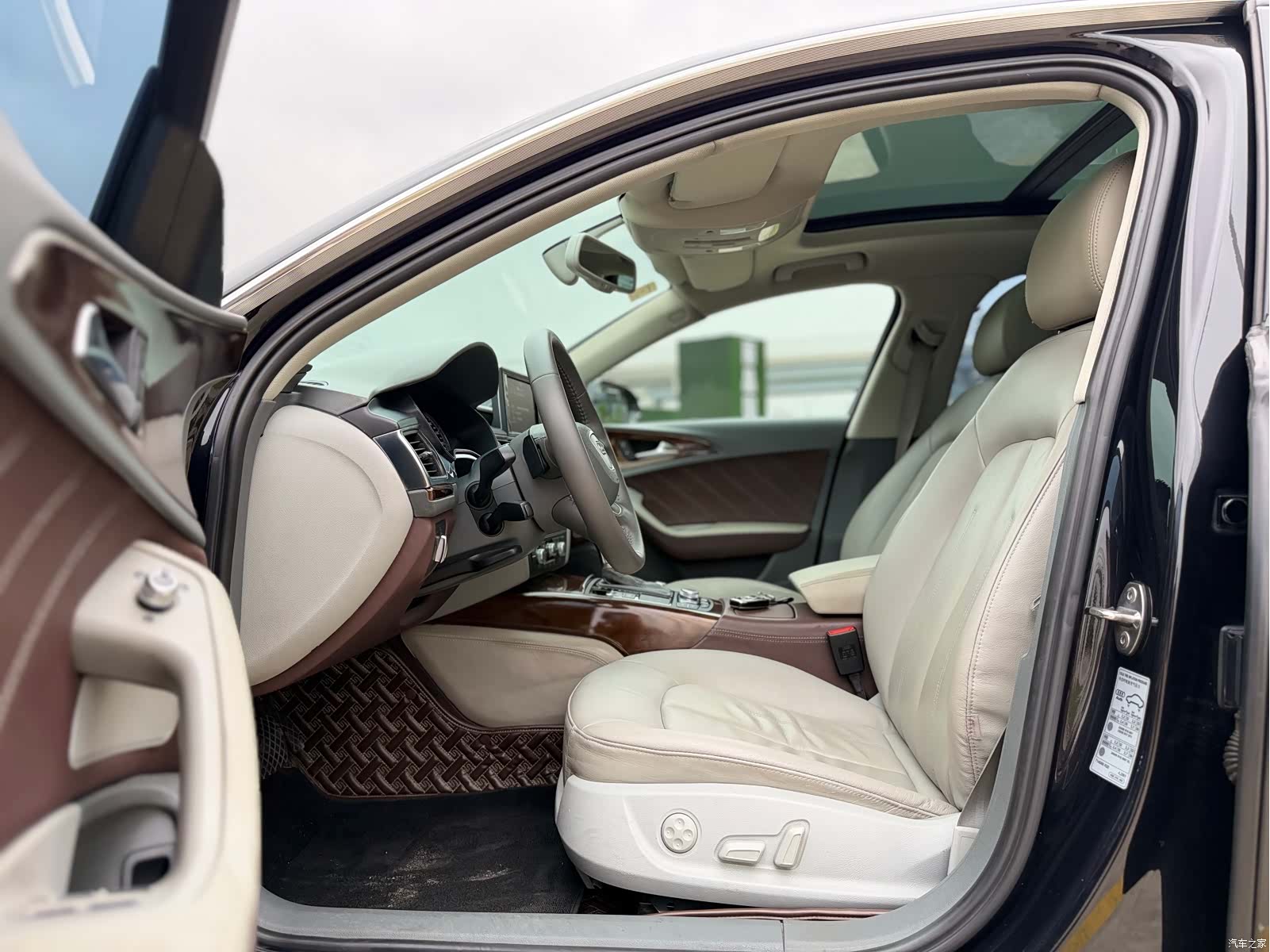 Audi A6L, 2014 12