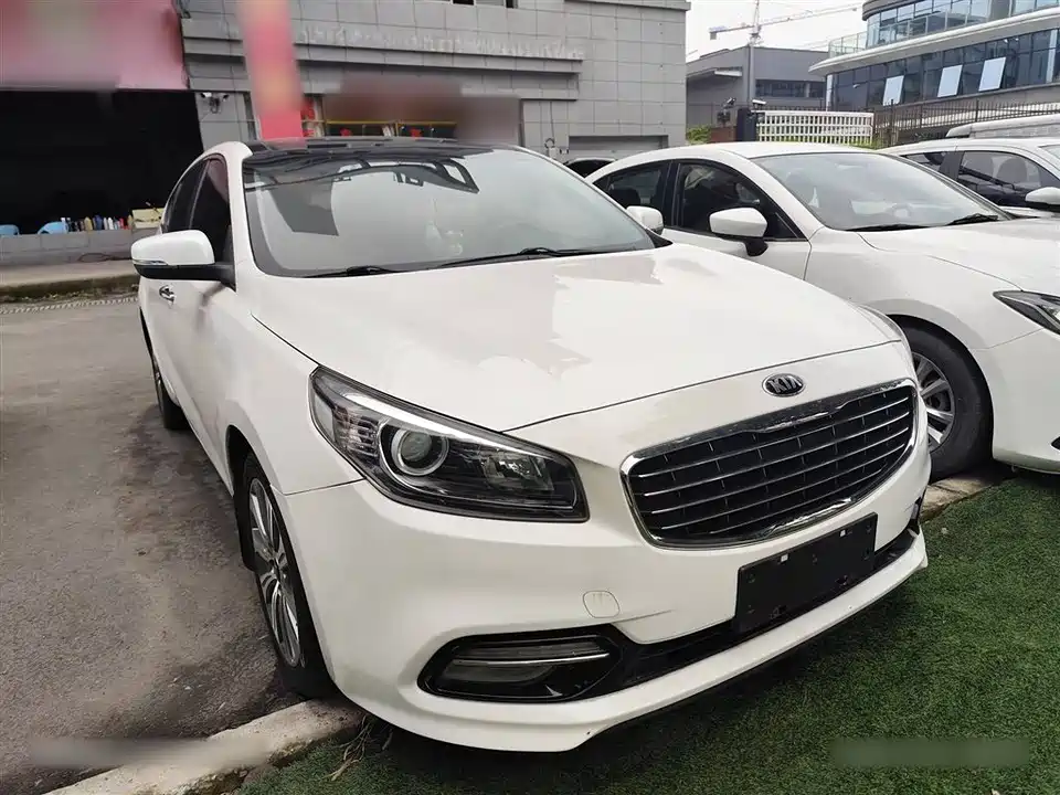 Kia K4