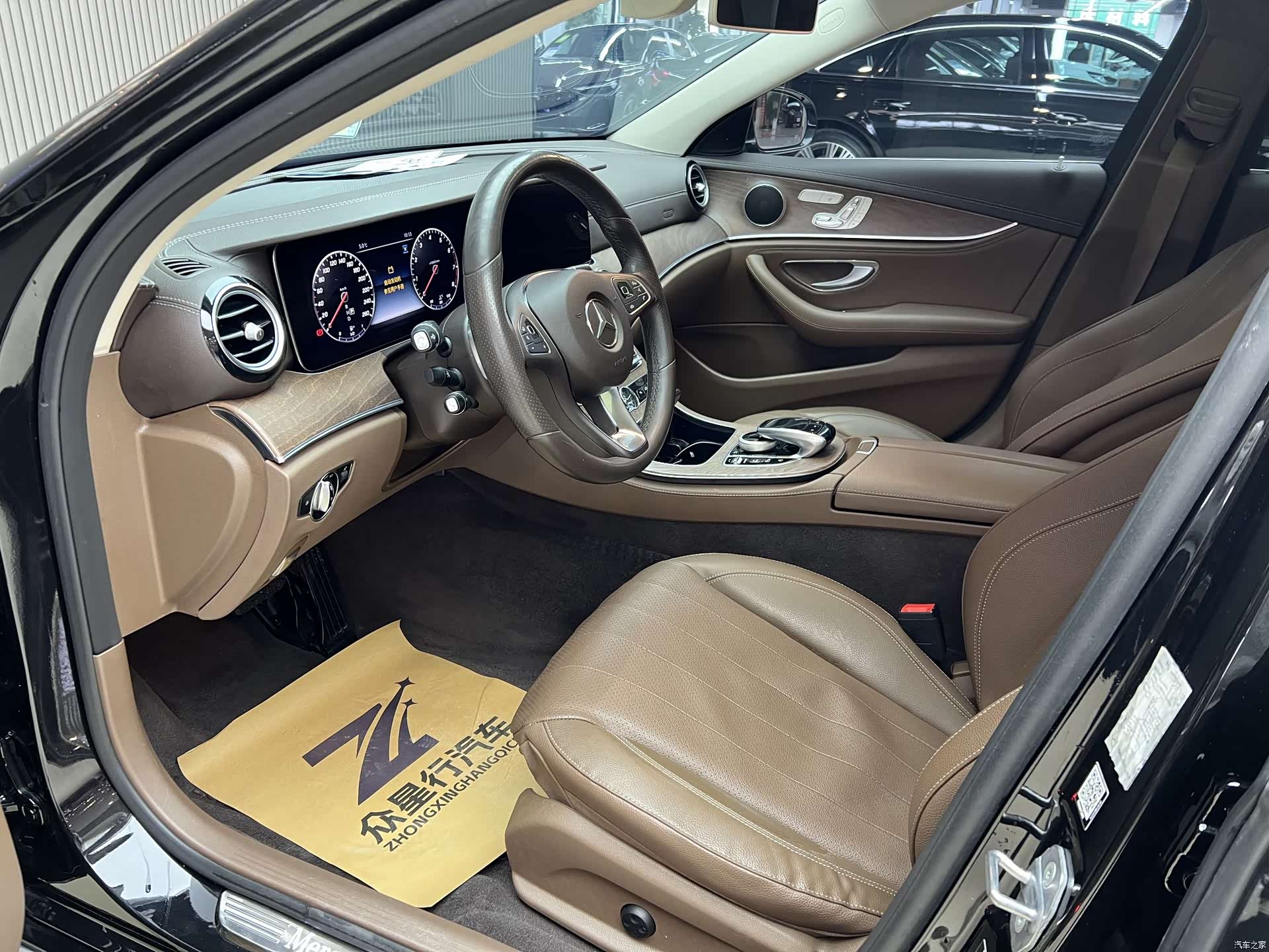 Mercedes-Benz E-Class, 2019 17