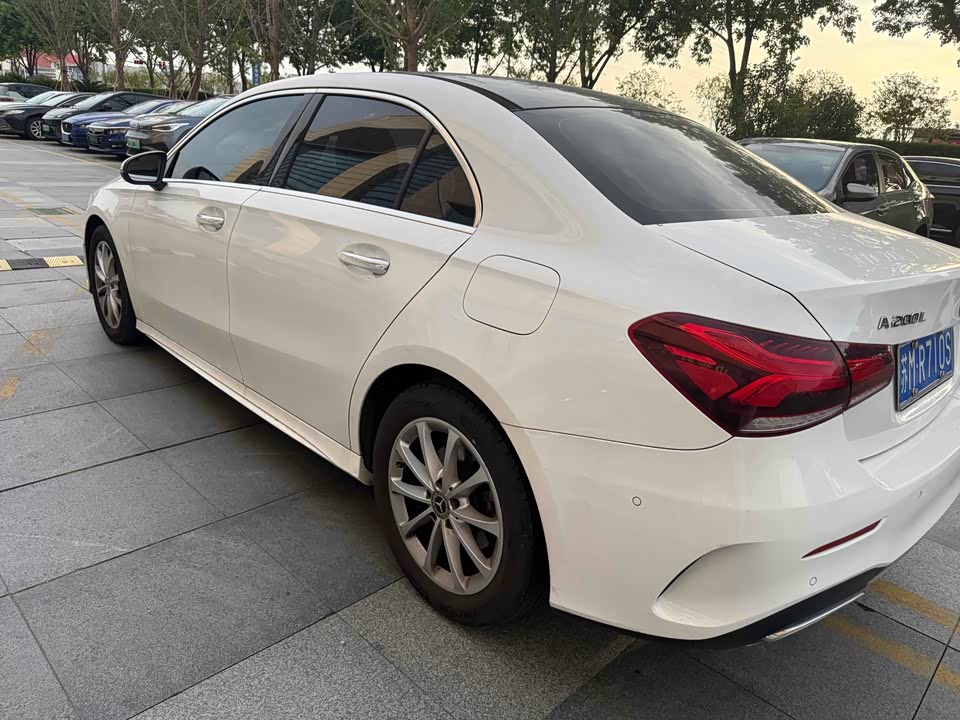 Mercedes-Benz Class A Mercedes-Benz Class A