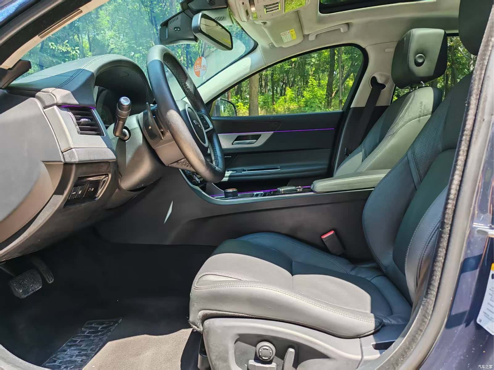 Land Rover XFL, 2018 6