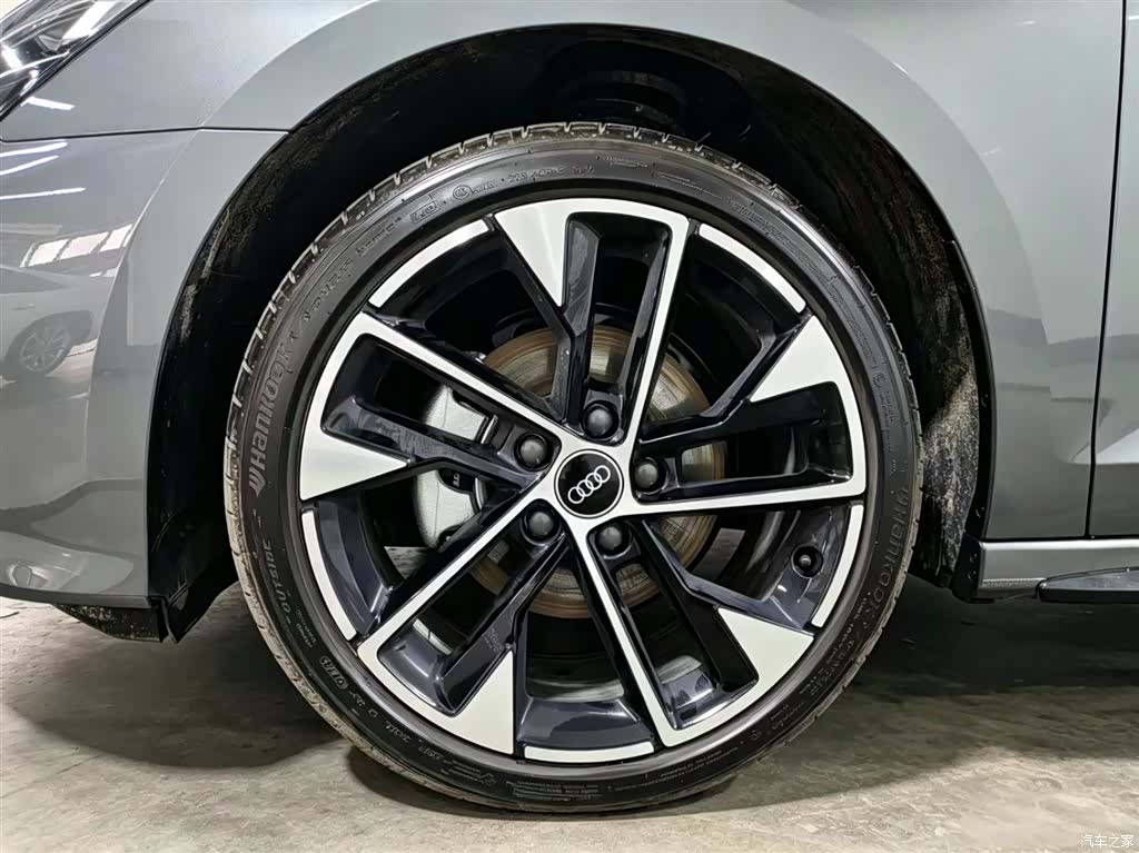 Audi Flying Spur, 2026 15