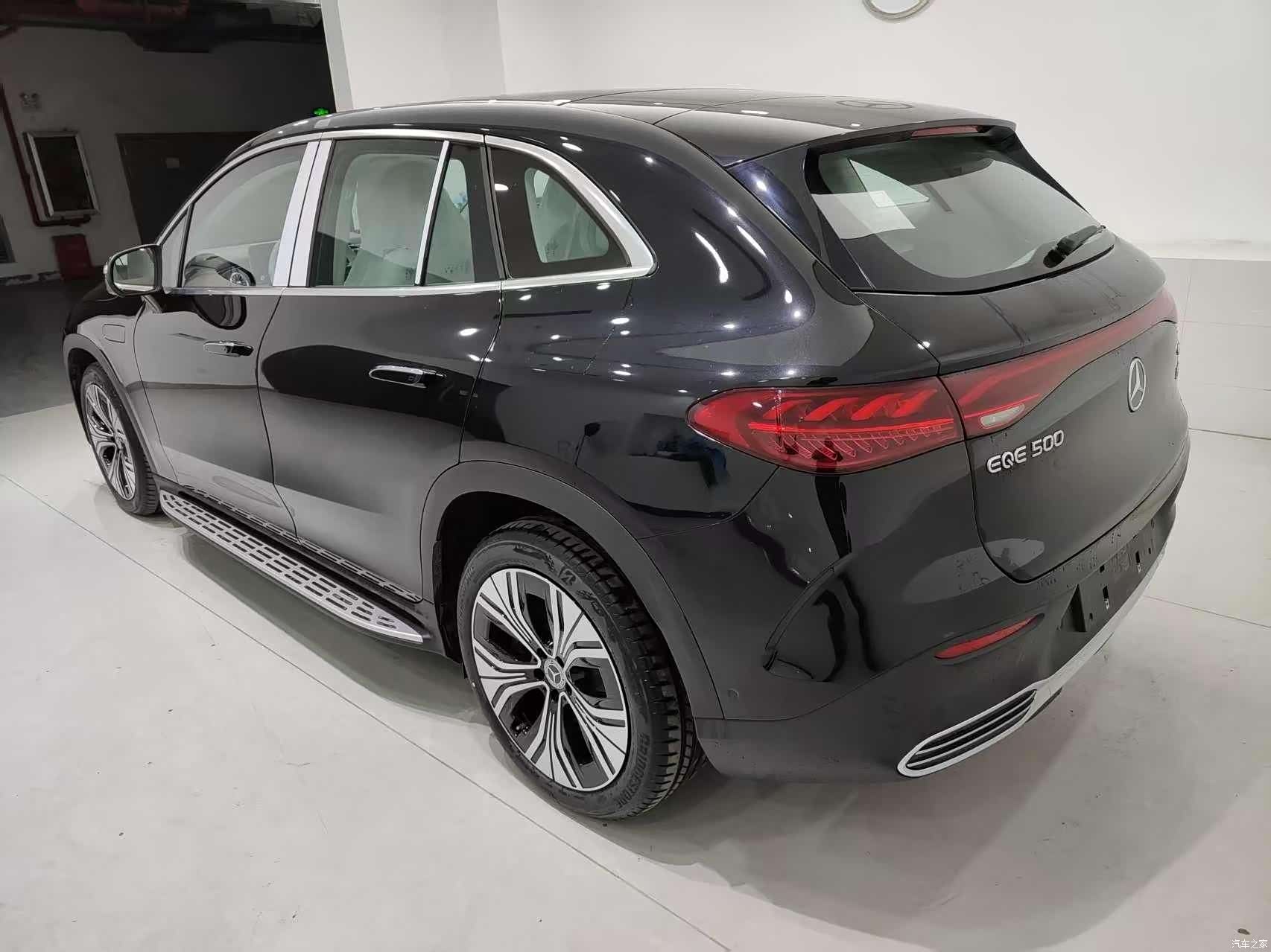 Mercedes-Benz EQE, 2025 2