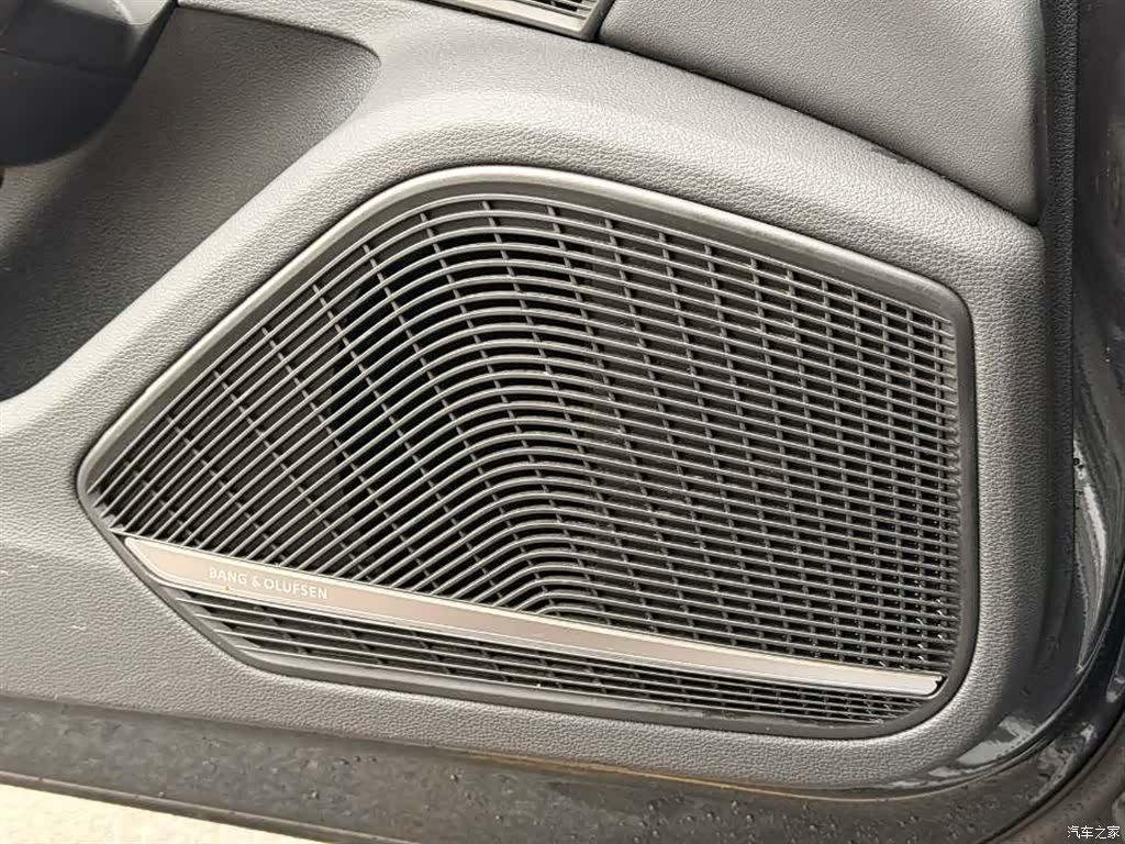 Audi A4, 2022 7