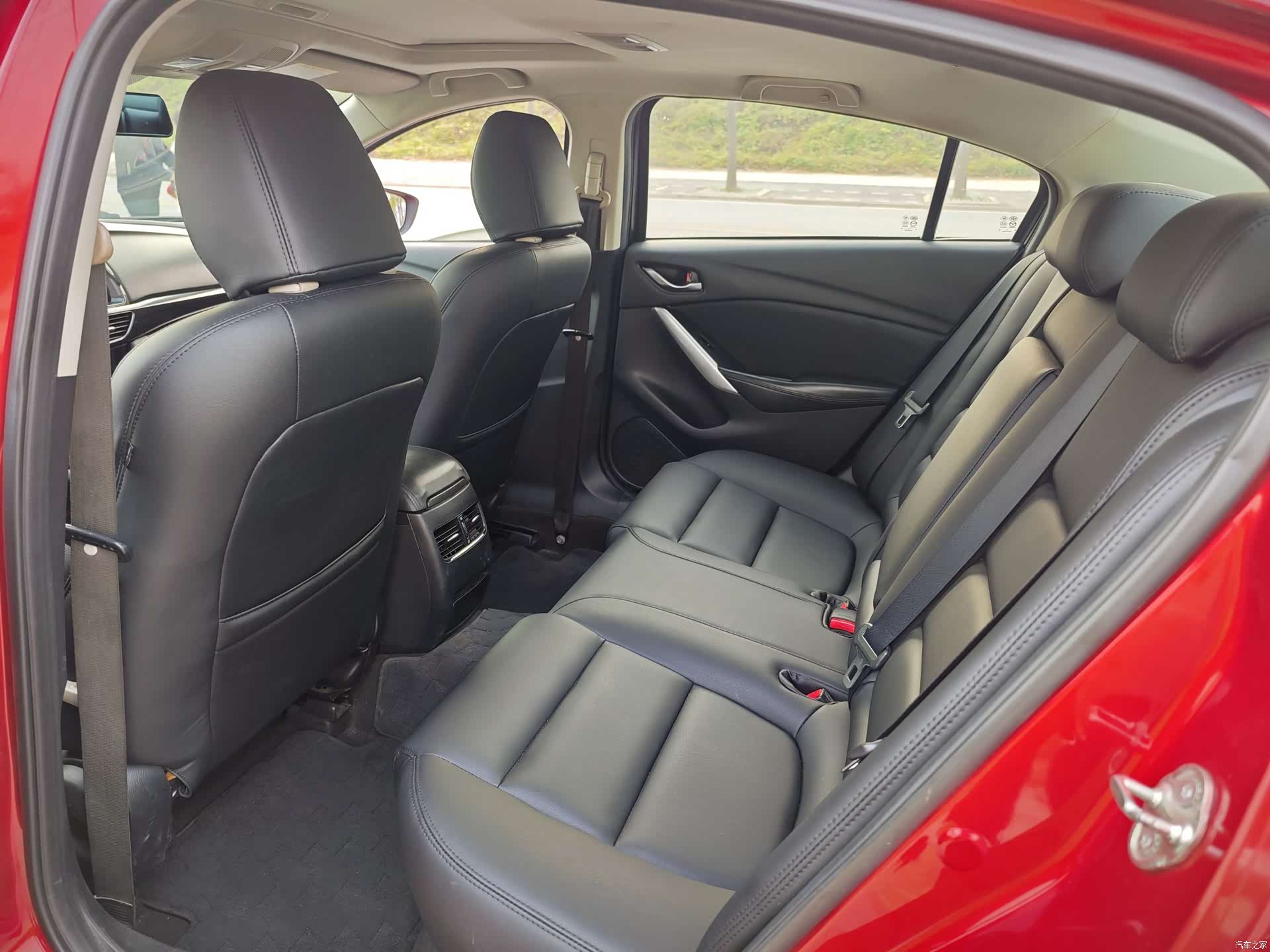 Mazda Atenza, 2016 12