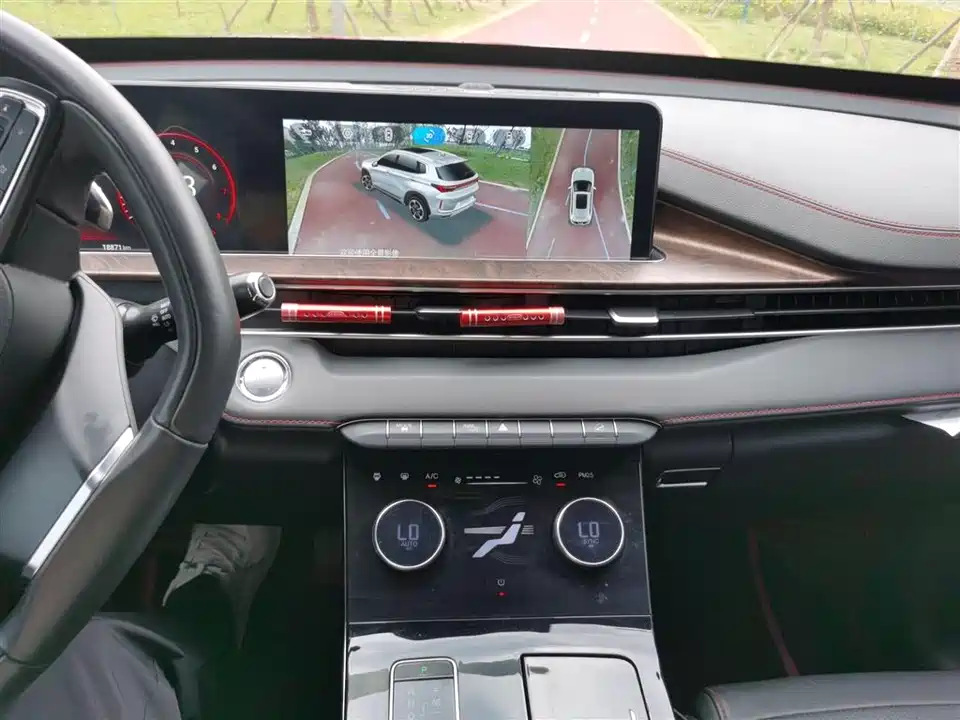 Exeed Chasing the wind