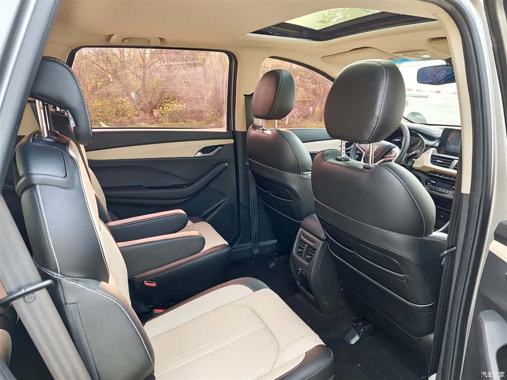 Wuling 360, 2019 14