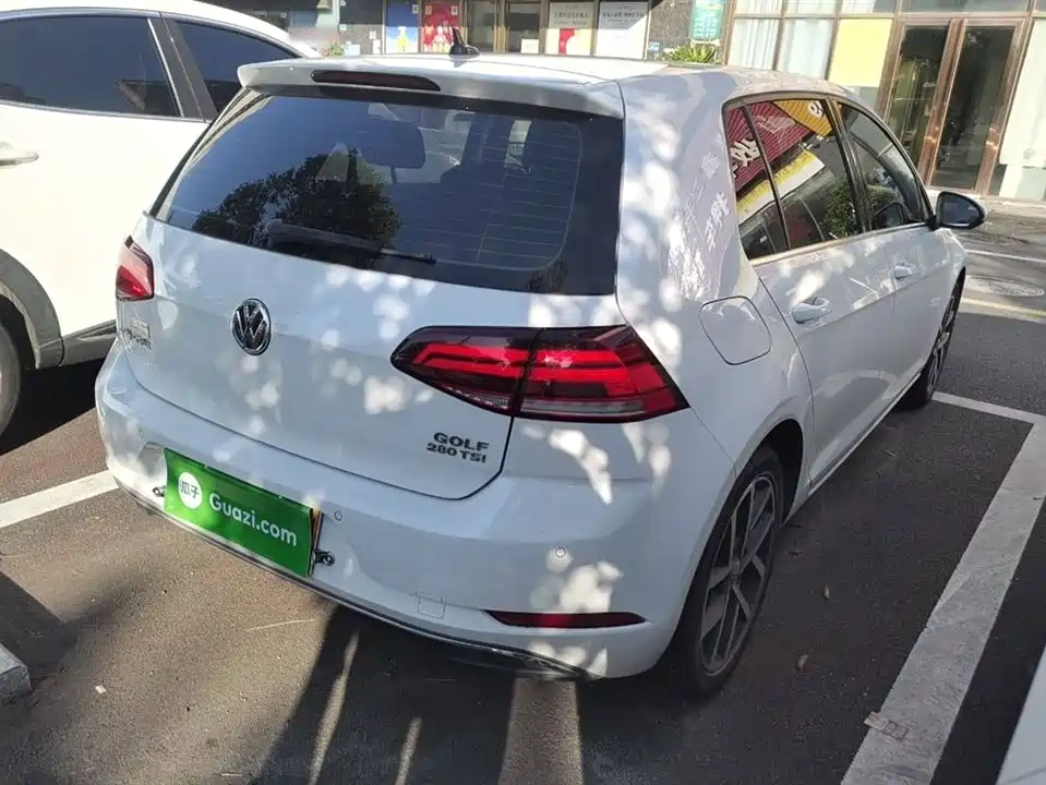 Volkswagen golf