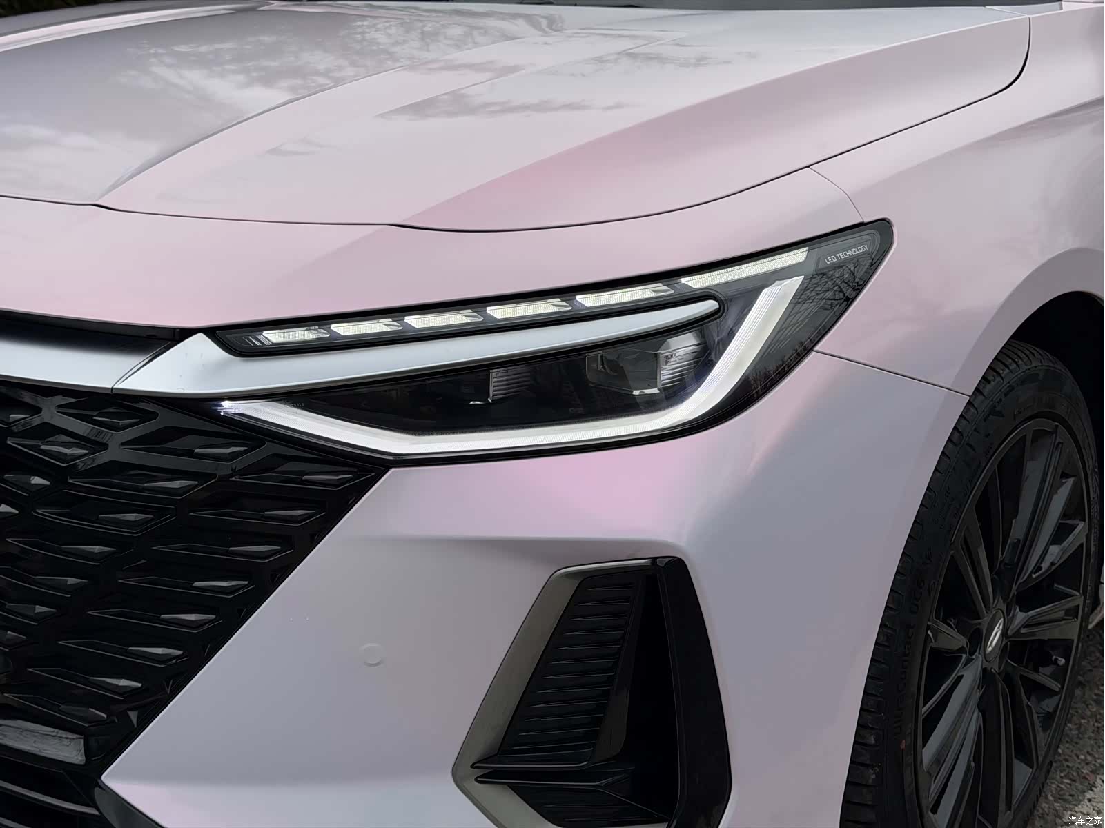 Chery Arrizo 8, 2022 4
