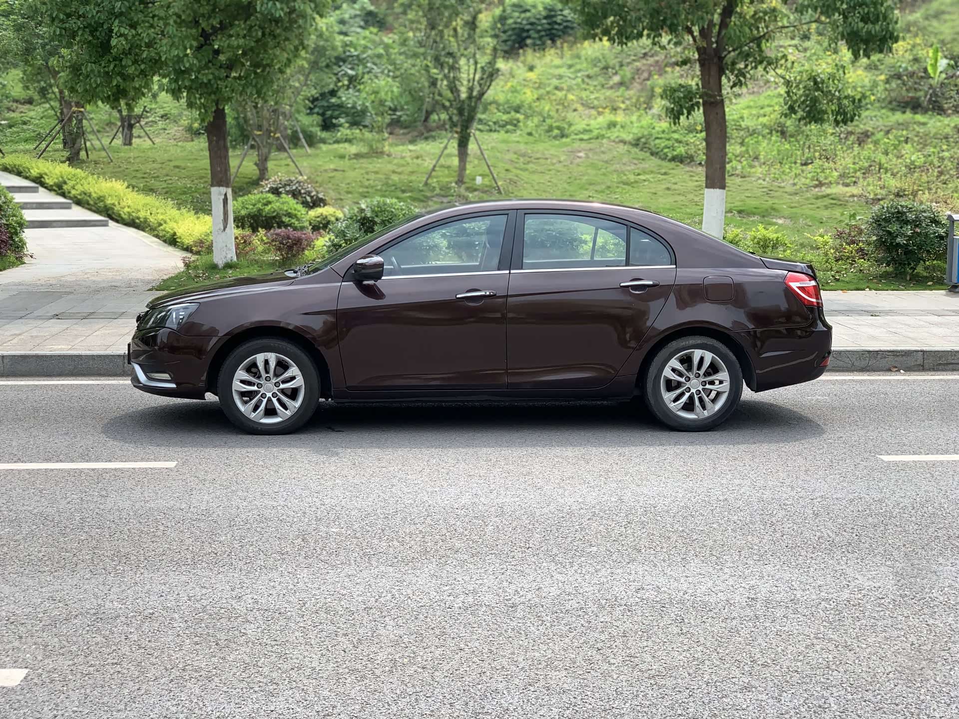 Geely Emgrand, 2016 4