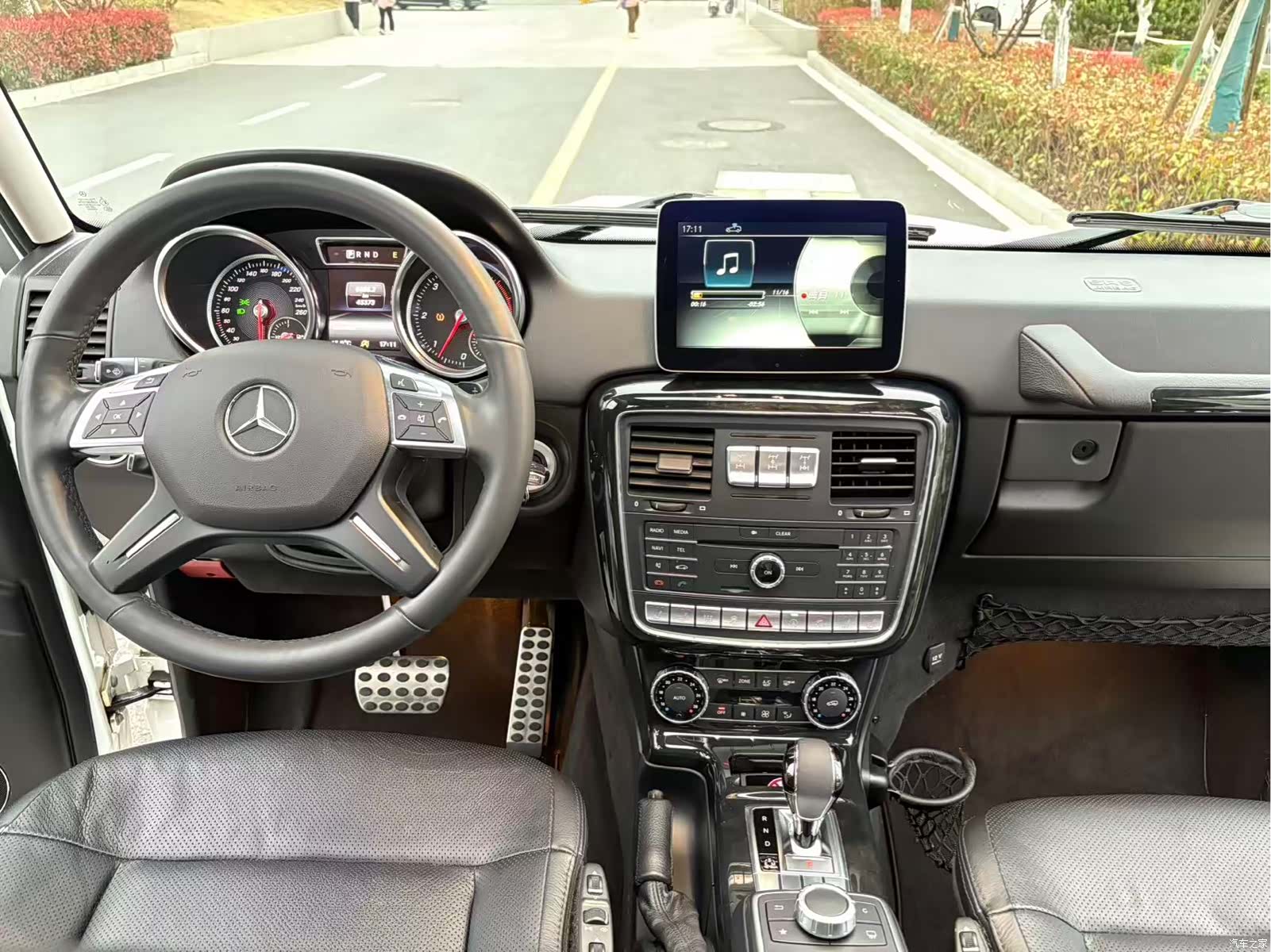 Mercedes-Benz G-Class, 2019 17