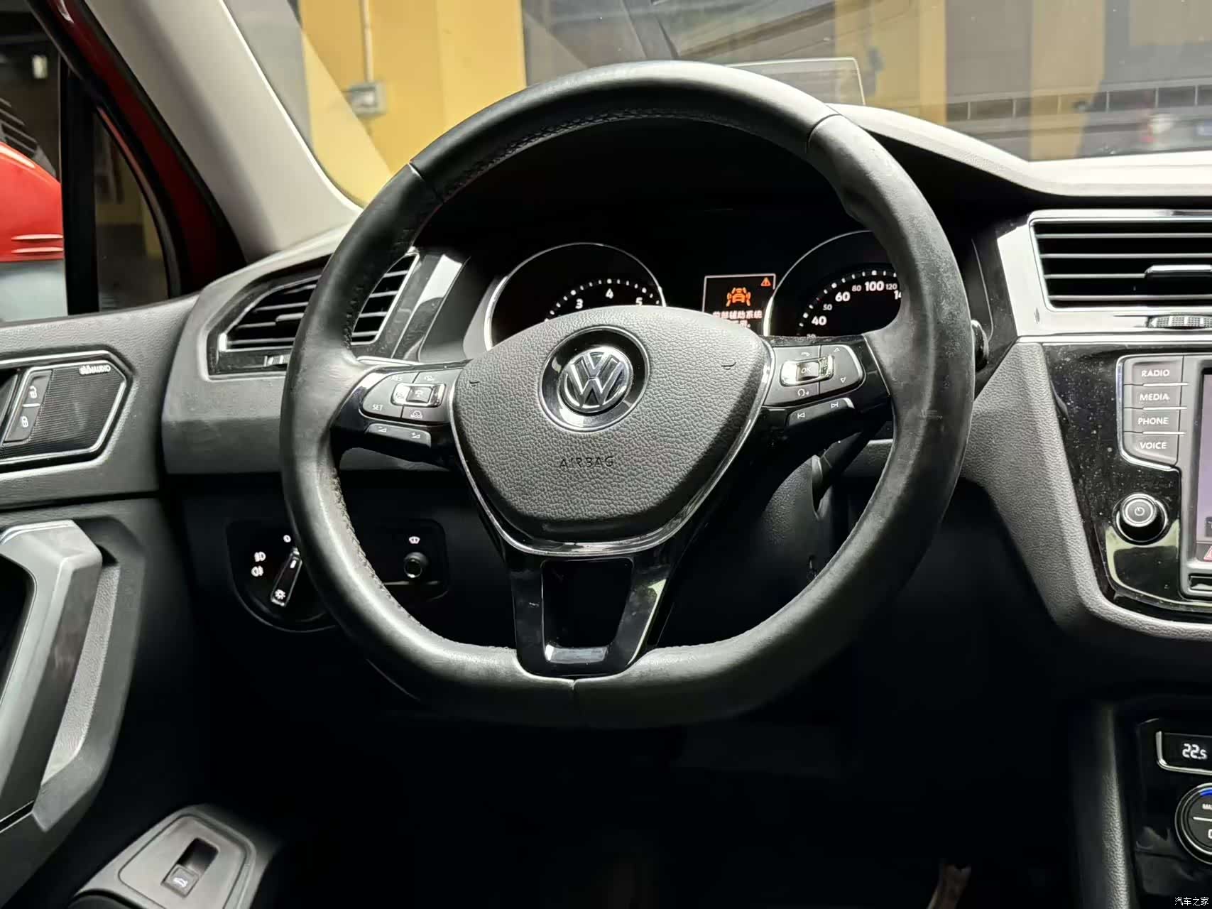 Volkswagen Tiguan L, 2017 11