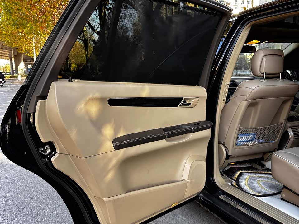 Mercedes-Benz R-class