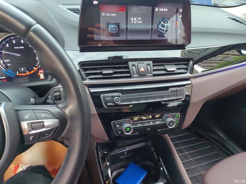 BMW X1, 2022 все фото
