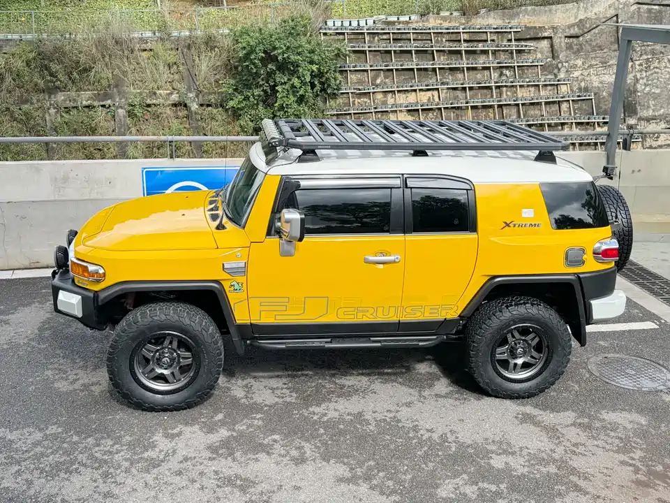 Toyota FJ Cool Luze