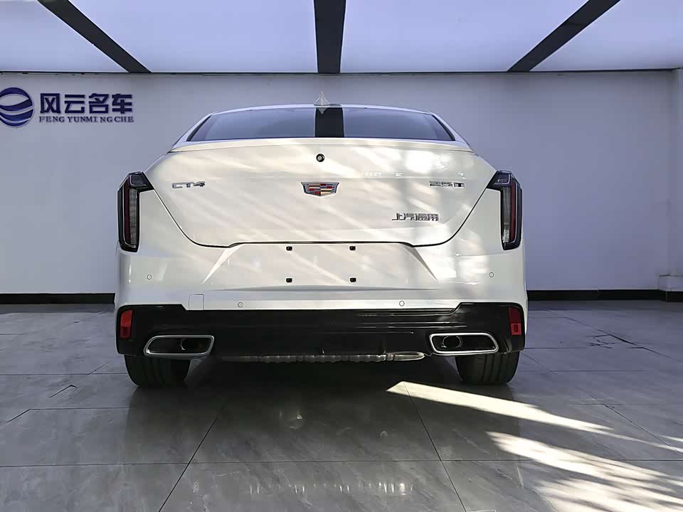 Cadillac CT4
