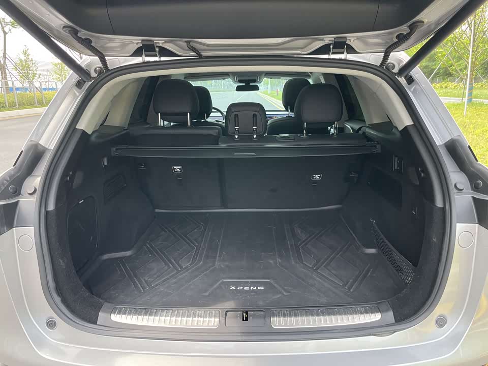 XPENG G9