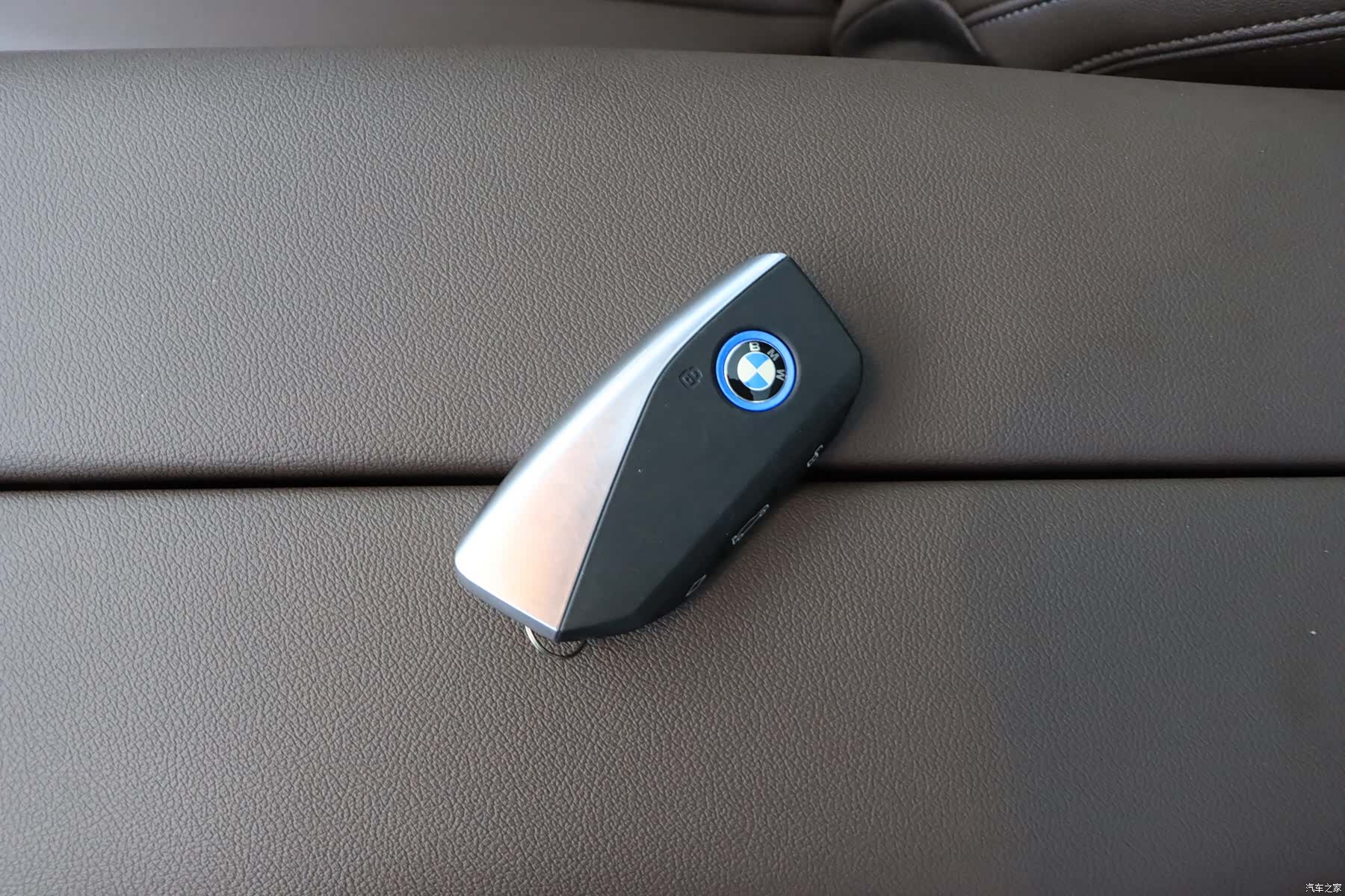 BMW iX, 2023 19