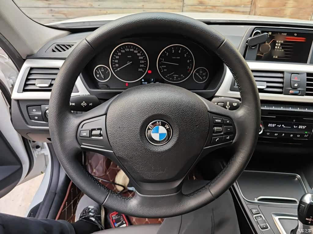 BMW 3 Series, 2016 11