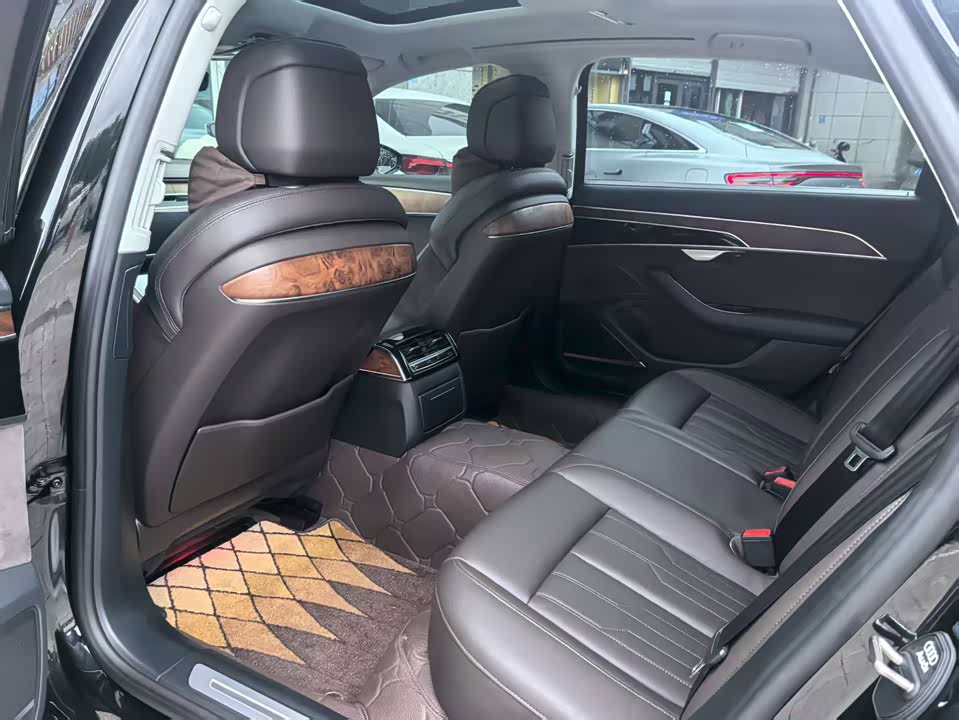Audi A8 Audi A8