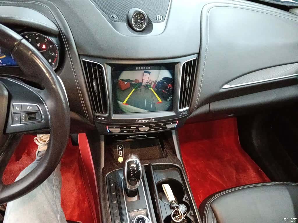 Maserati Levante, 2017 13