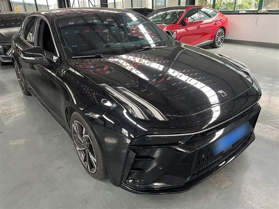 Lynk & Co 03 Lynk & Co 03