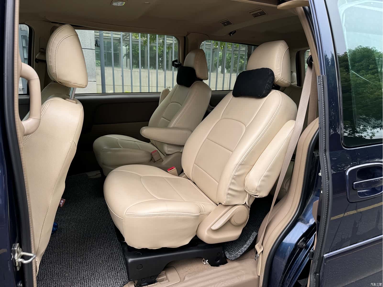 Buick GL8, 2013 3