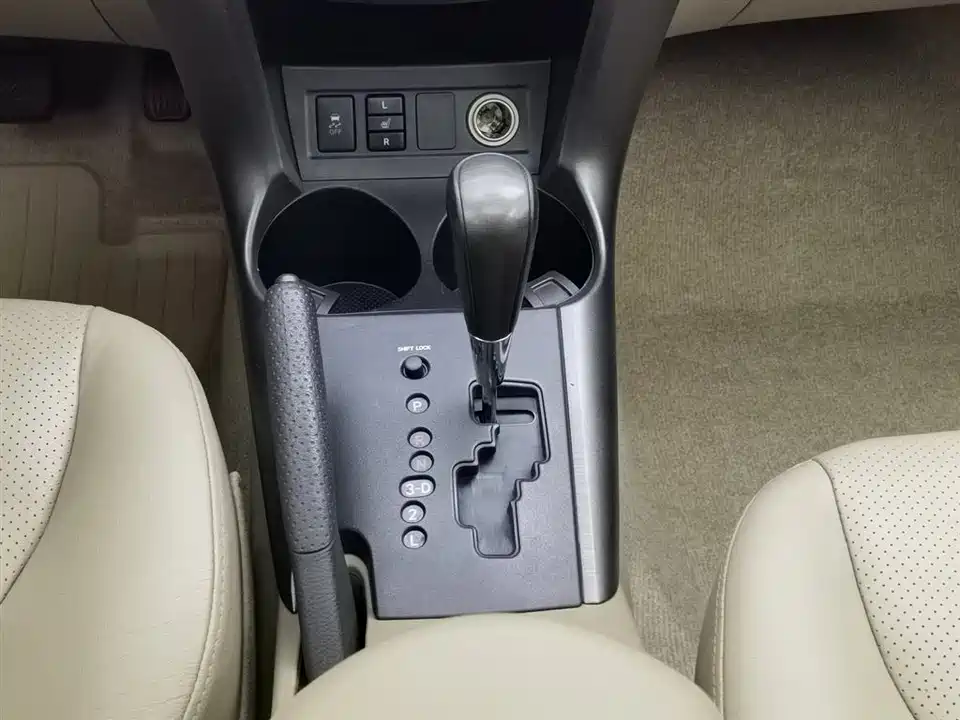 Toyota RAV4 Rongfang