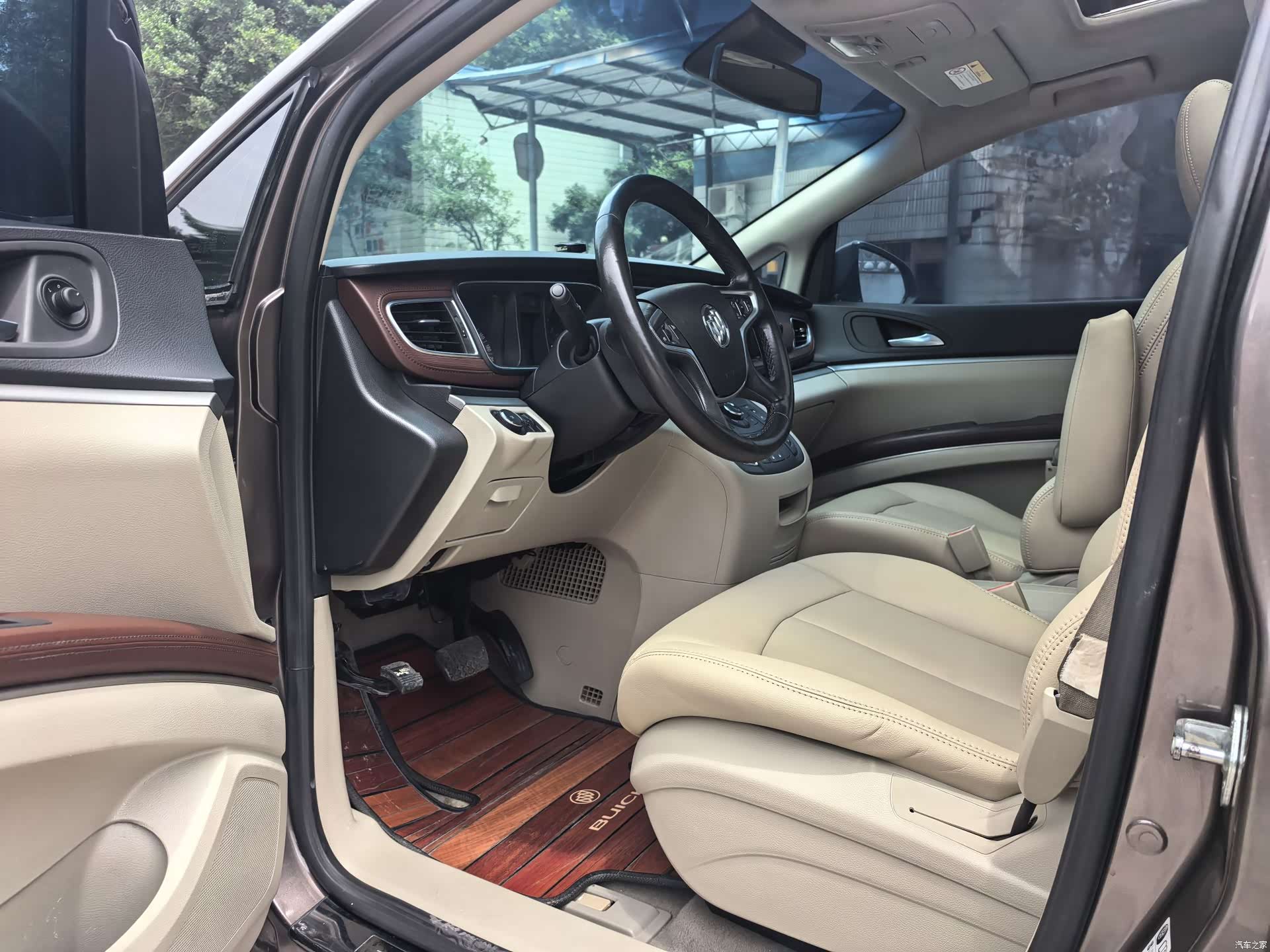 Buick GL8, 2018 4