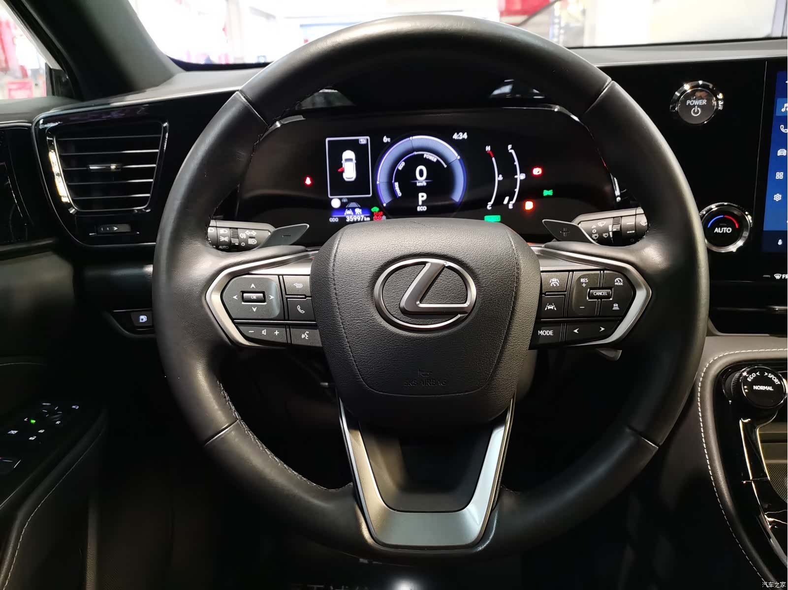 Lexus NX, 2023 все фото