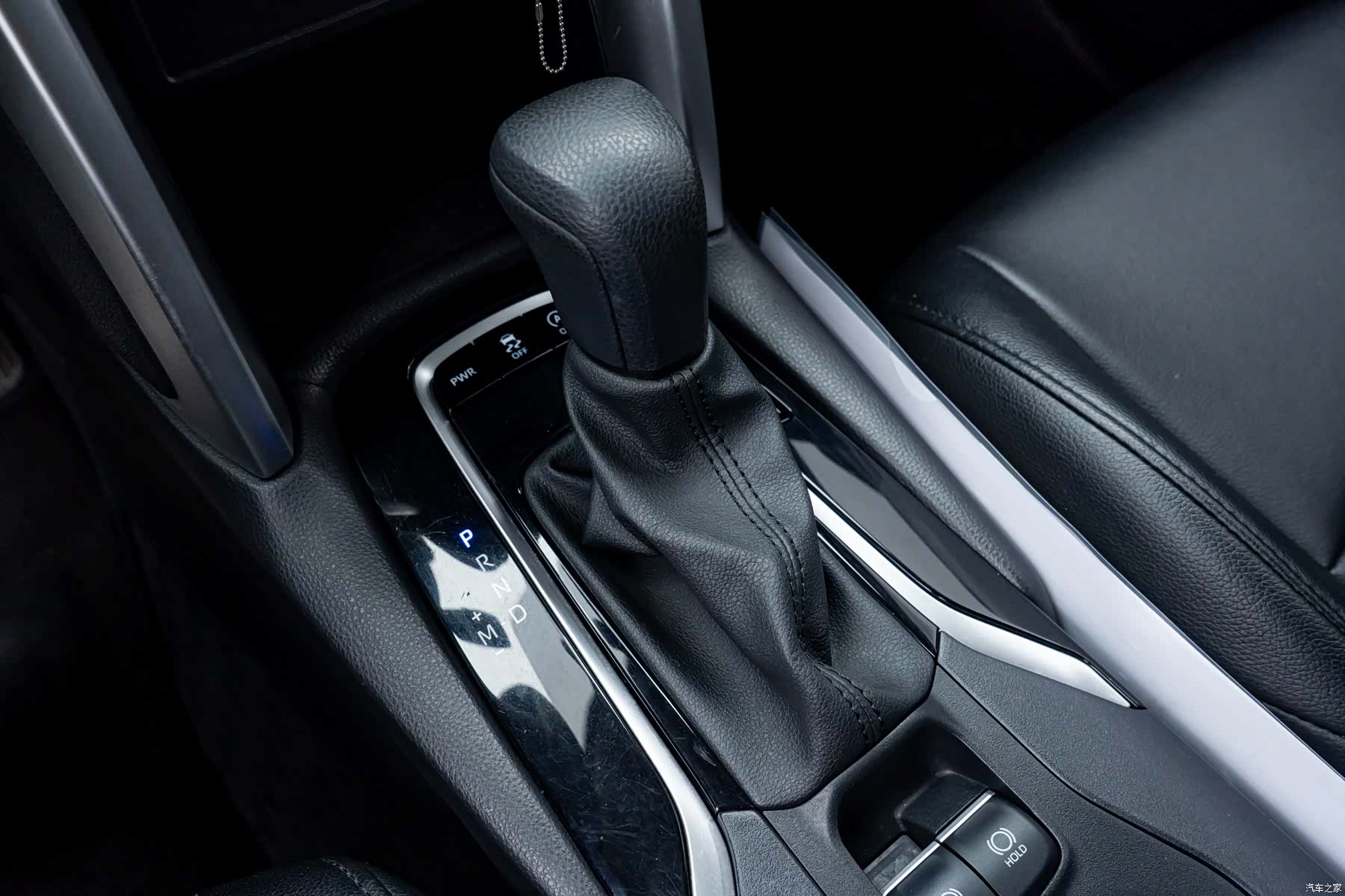 Toyota Frontlander, 2023 14