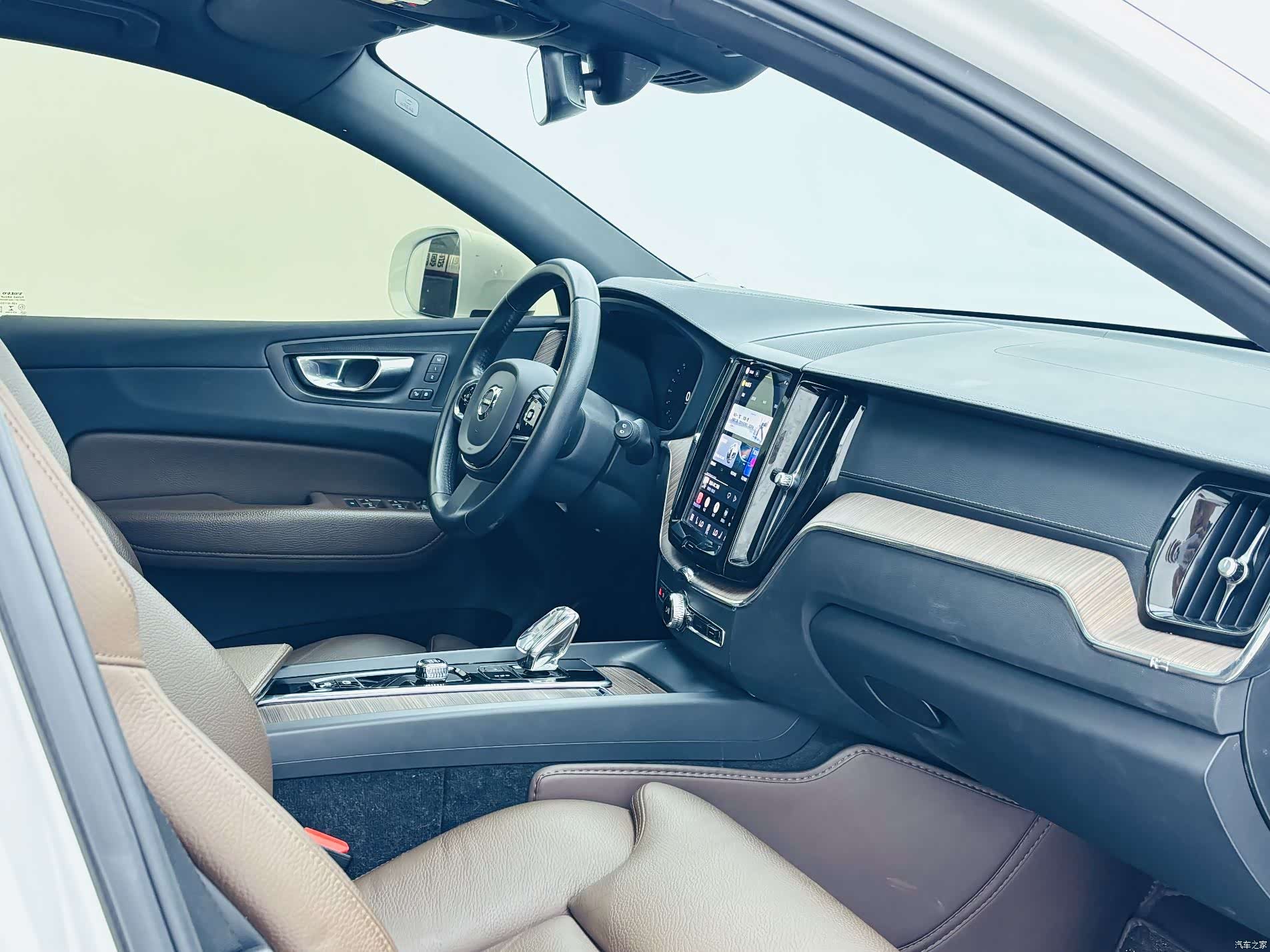 Volvo XC60, 2022 10