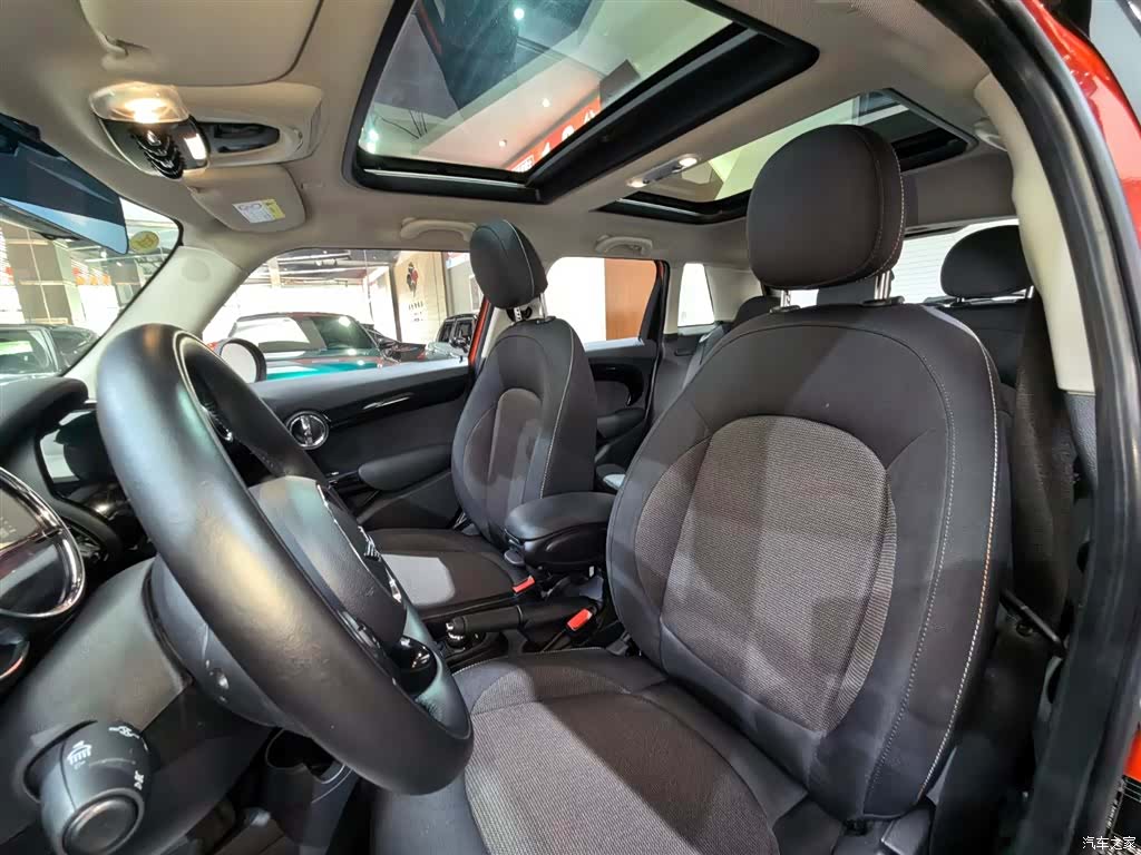 Mini ONE, 2019 13
