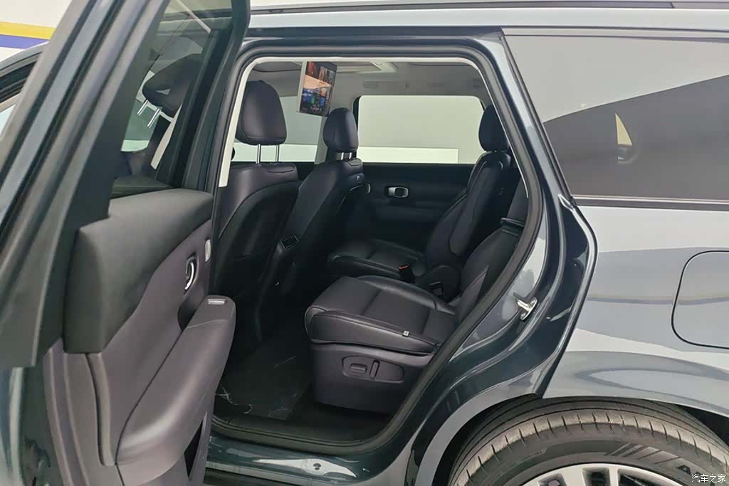 Leapmotor C16, 2025 11