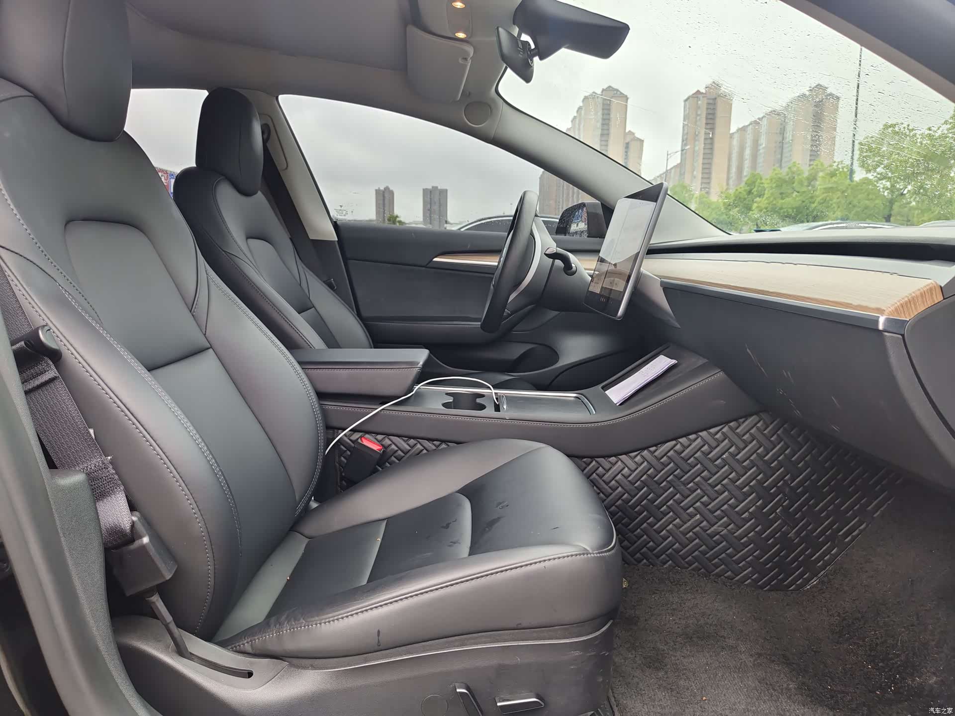 Tesla Model 3, 2023 16