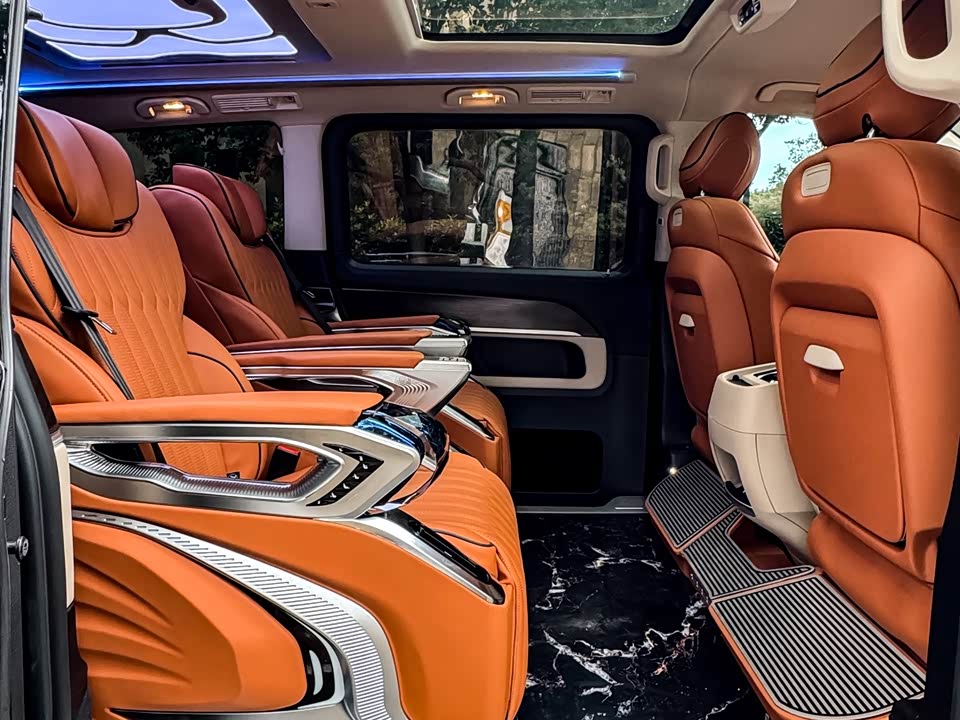 Mercedes-Benz V-class